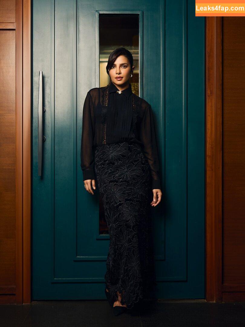 Priyanka Chopra / officialsherlynchopra / priyankachopra leaked photo photo #0512