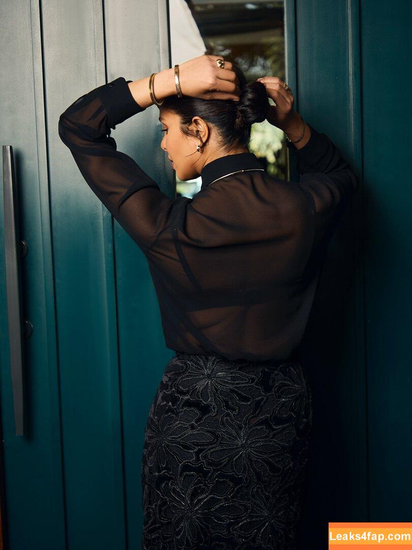 Priyanka Chopra / officialsherlynchopra / priyankachopra leaked photo photo #0513