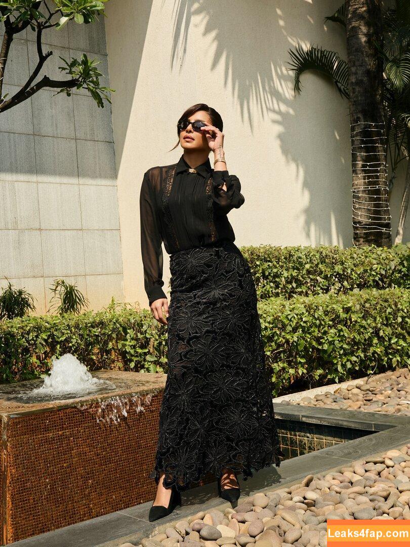 Priyanka Chopra / officialsherlynchopra / priyankachopra leaked photo photo #0517