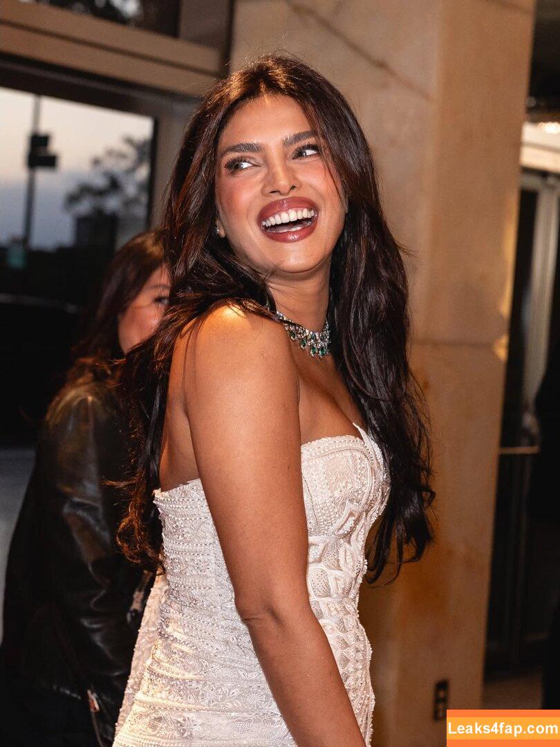 Priyanka Chopra / officialsherlynchopra / priyankachopra leaked photo photo #0553