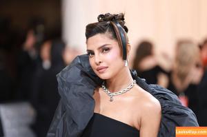 Priyanka Chopra photo #0053
