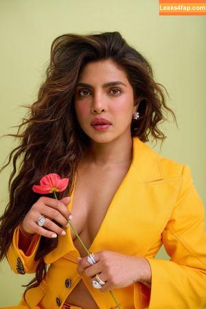 Priyanka Chopra photo #0295