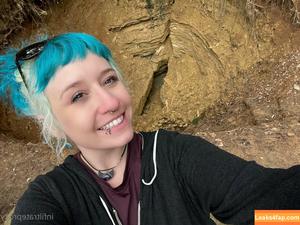 Proxy Paige photo #0001