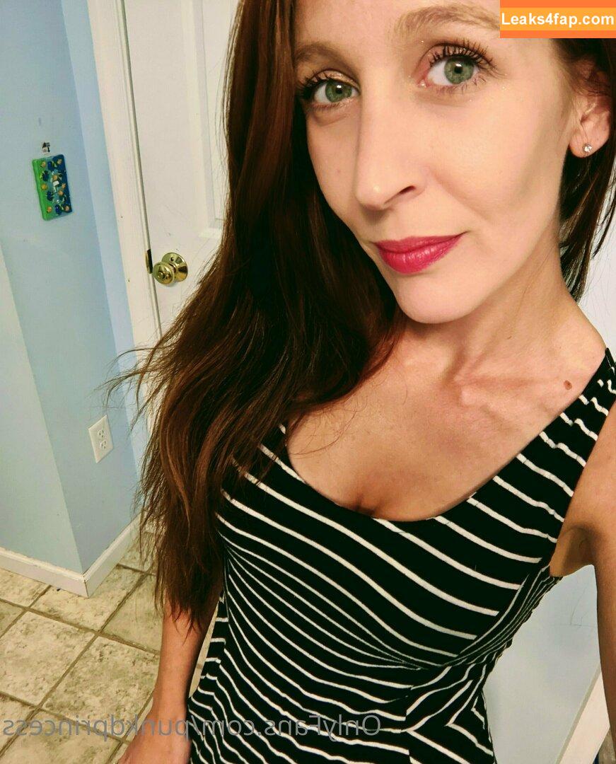 punkdprincess / punkdprincess_ leaked photo photo #0276