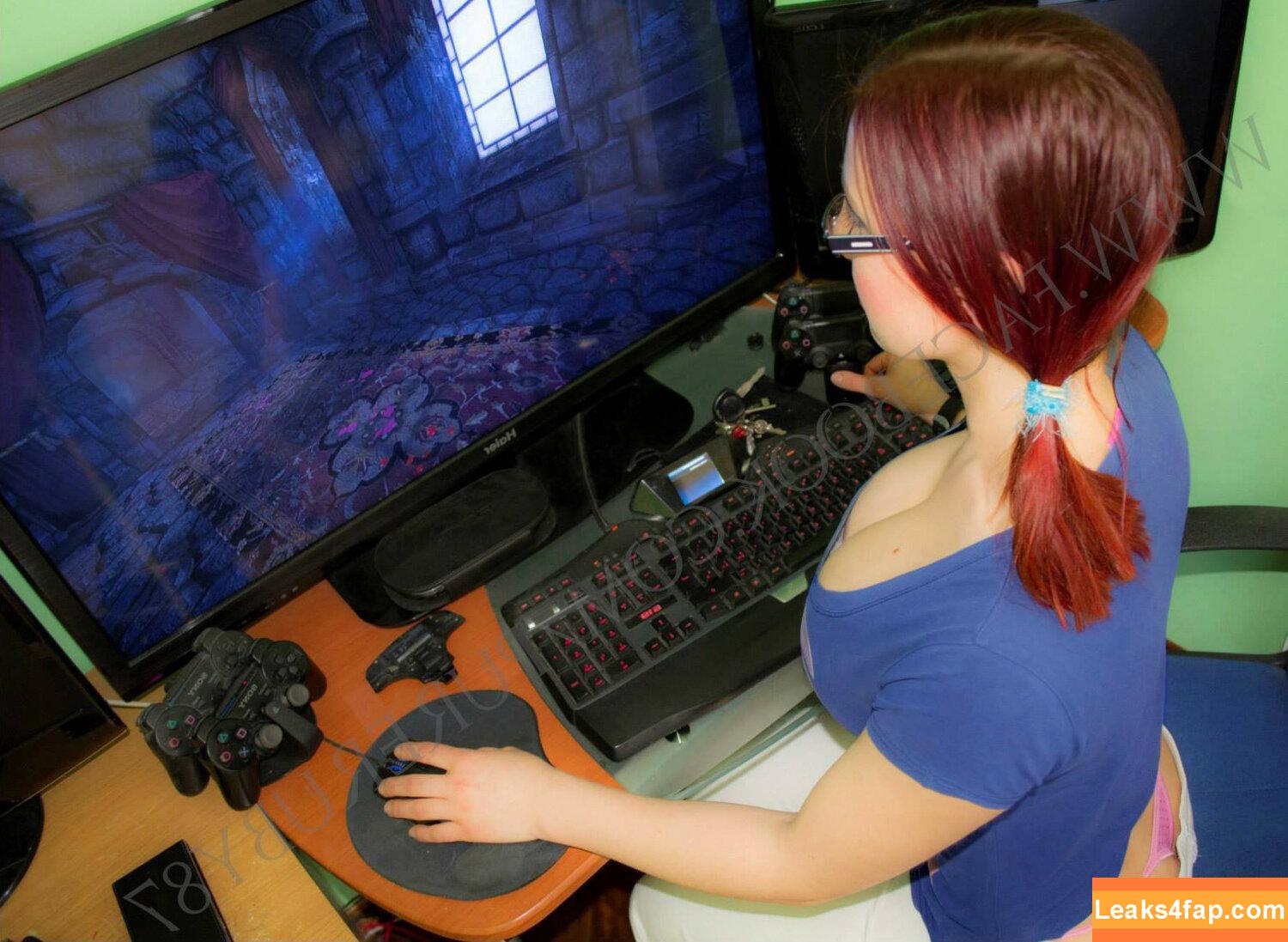 PureRuby87 / https: leaked photo photo #0045