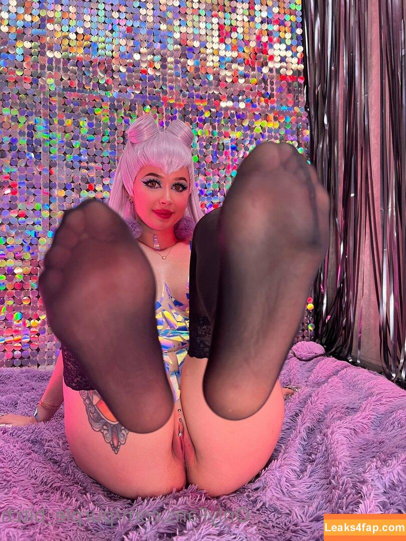 purple_bitch / greatpurplebitch / itspurplebitch / lure_lady leaked photo photo #0358
