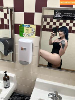 purrvee photo #0095