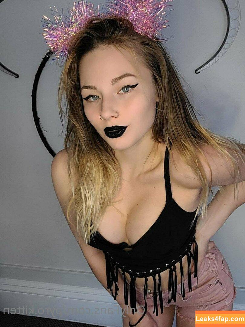 Pyro Kitten / its_pyro_kitten / pyro.kitten / pyrokitten leaked photo photo #0199