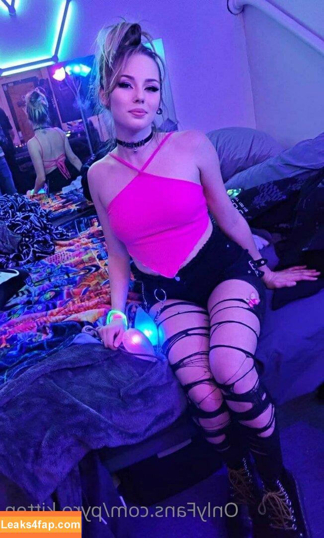 Pyro Kitten / its_pyro_kitten / pyro.kitten / pyrokitten leaked photo photo #0203