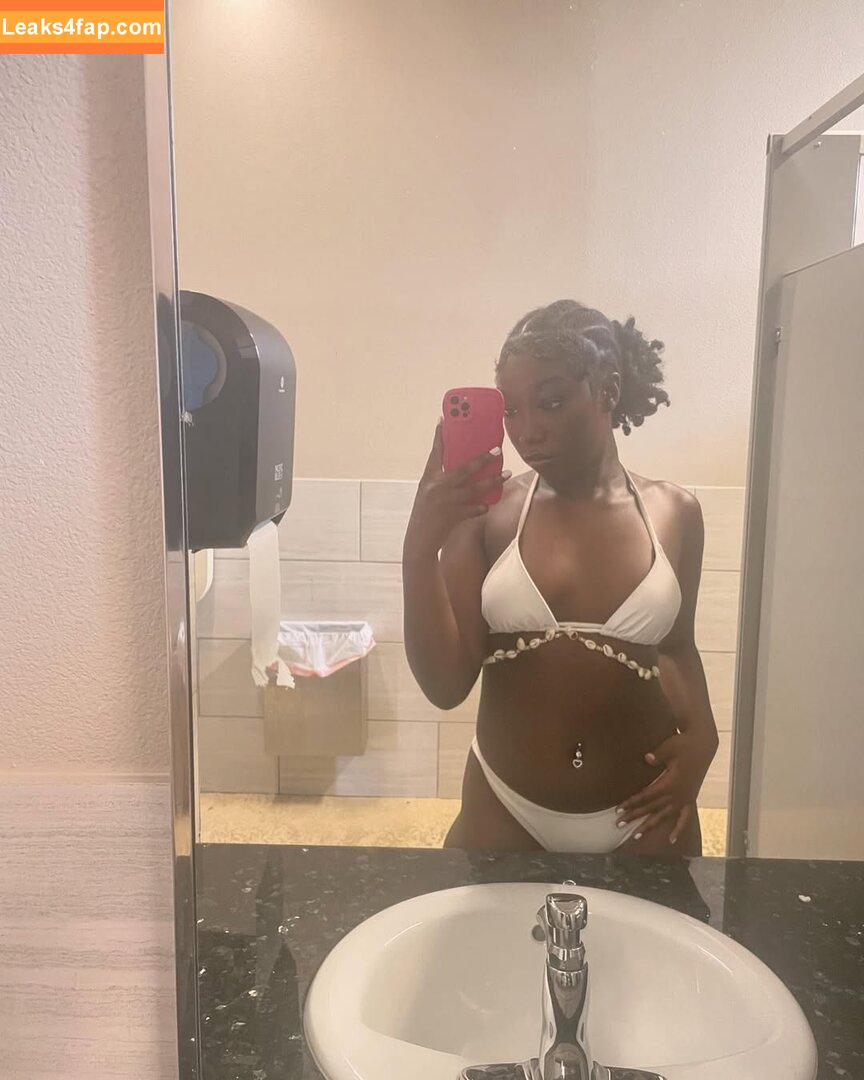 pyt_cece19 / _ceceepyt leaked photo photo #0001