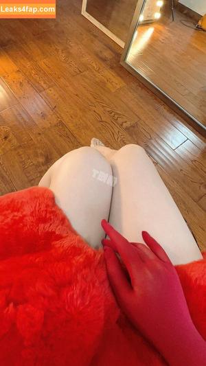 俏妞qiaoniuTT photo #3059