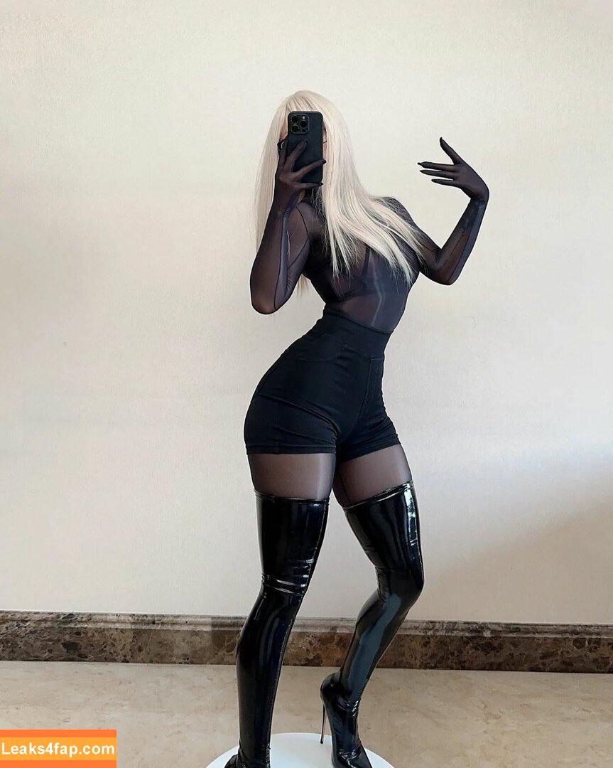 俏妞qiaoniuTT /  / Qiaoniu / QiaoniuTT / https: / qiaoniu_tt / 俏妞qiaoniu leaked photo photo #4034