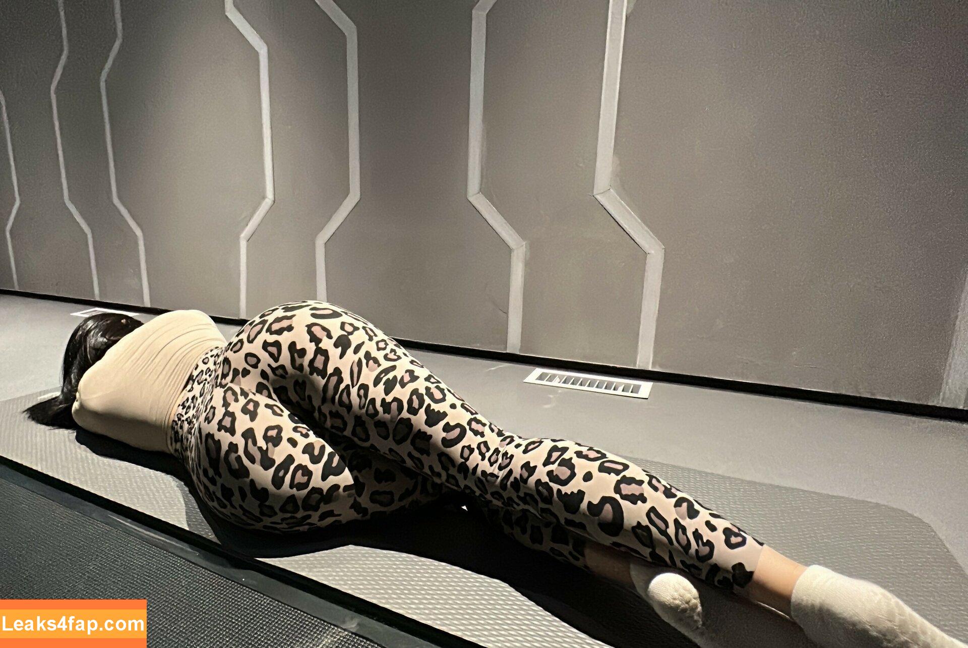 俏妞qiaoniuTT /  / Qiaoniu / QiaoniuTT / https: / qiaoniu_tt / 俏妞qiaoniu leaked photo photo #4209