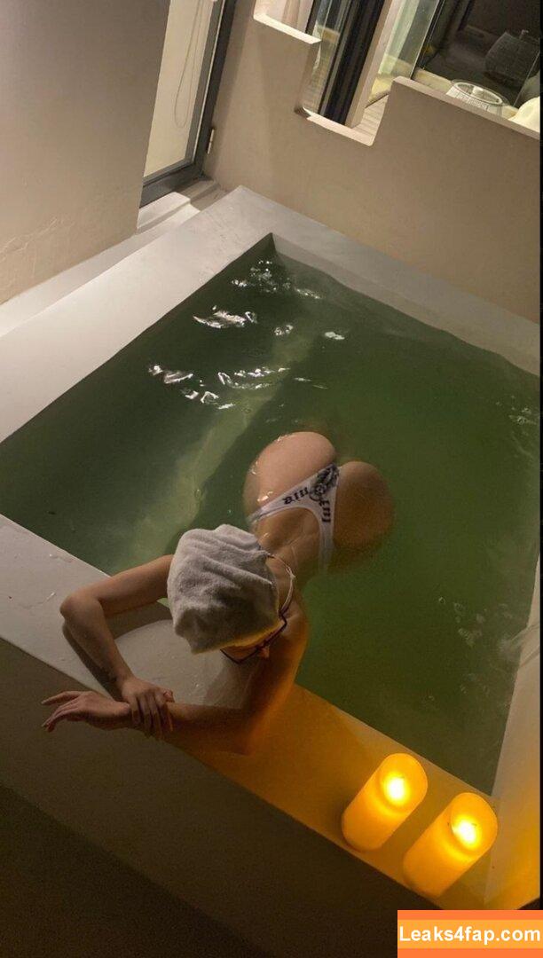 俏妞qiaoniuTT /  / Qiaoniu / QiaoniuTT / https: / 俏妞qiaoniu leaked photo photo #5102