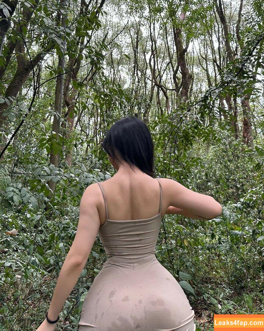 俏妞qiaoniuTT /  / Qiaoniu / QiaoniuTT / https: / 俏妞qiaoniu leaked photo photo #5242