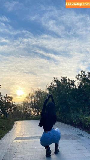 俏妞qiaoniuTT photo #5096