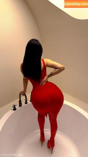 俏妞qiaoniuTT photo #7356