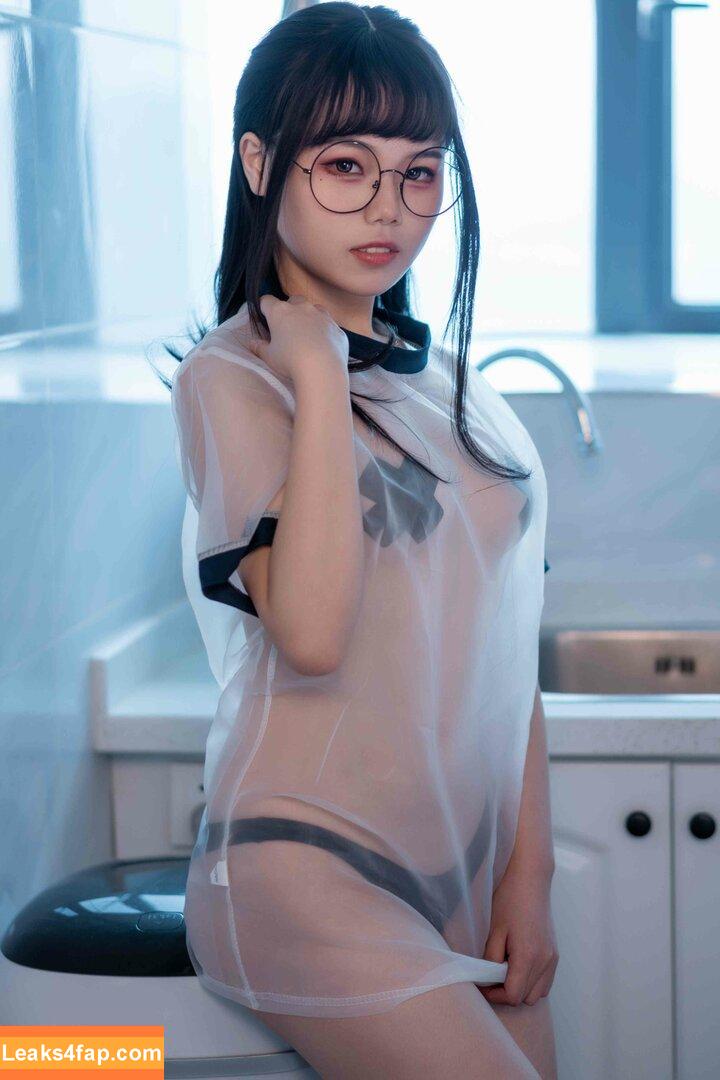 qiyuemiaozi / qiyuemiaozi97 / 七月喵子 слитое фото фото #0148