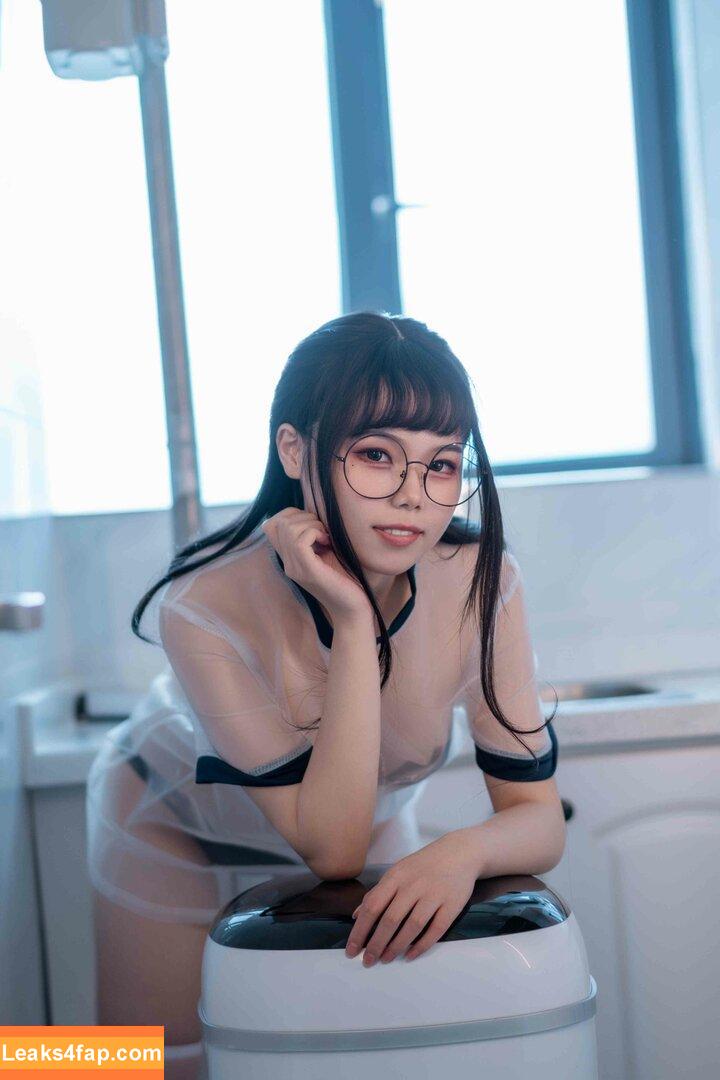 qiyuemiaozi / qiyuemiaozi97 / 七月喵子 слитое фото фото #0153