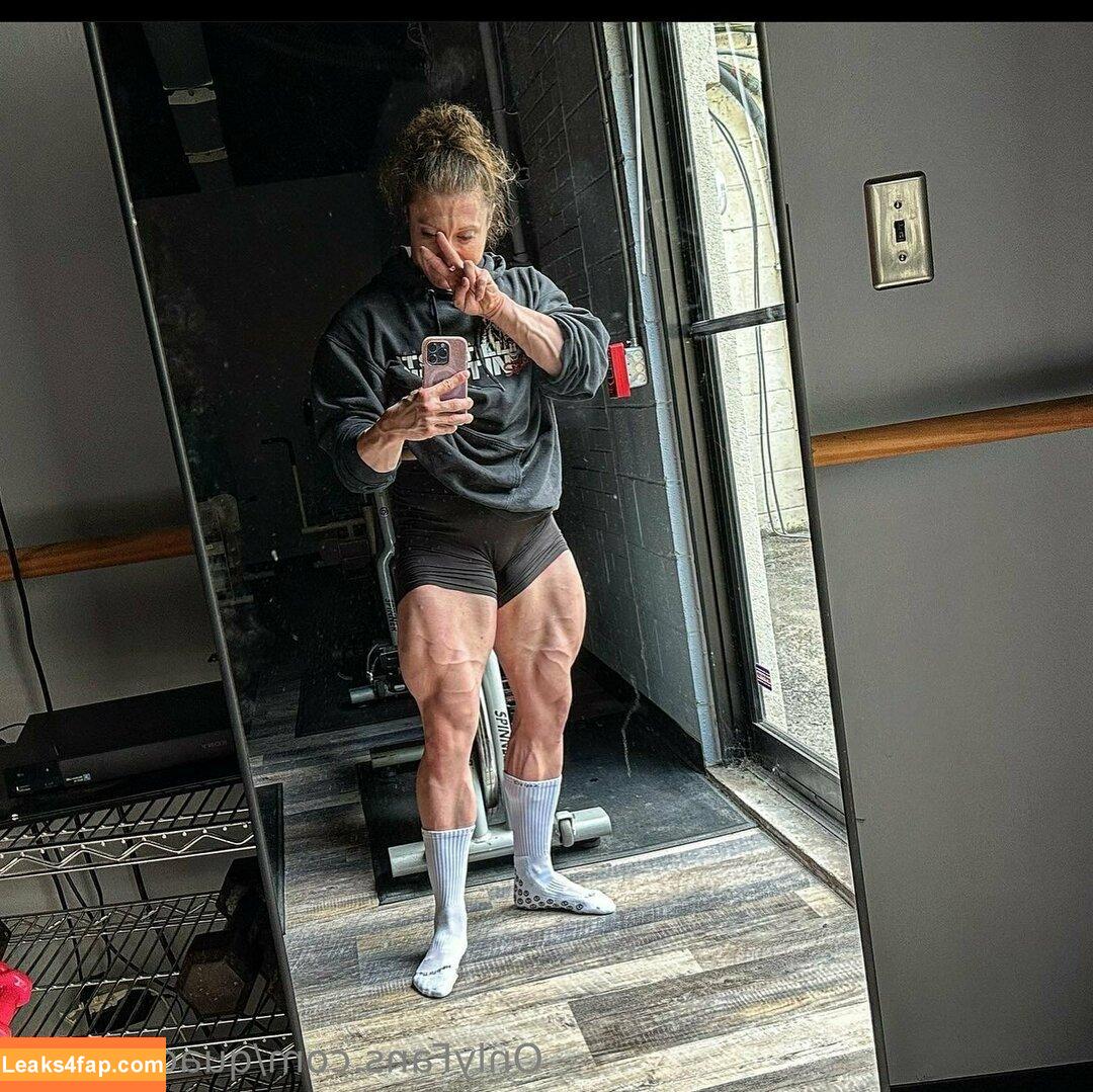 Quad_queen / emily schubert / emschub_ifbbpro leaked photo photo #0001