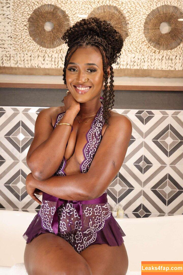 Queen Aminata / Queenaminata / amisylle / amisylle - AEW leaked photo photo #0104