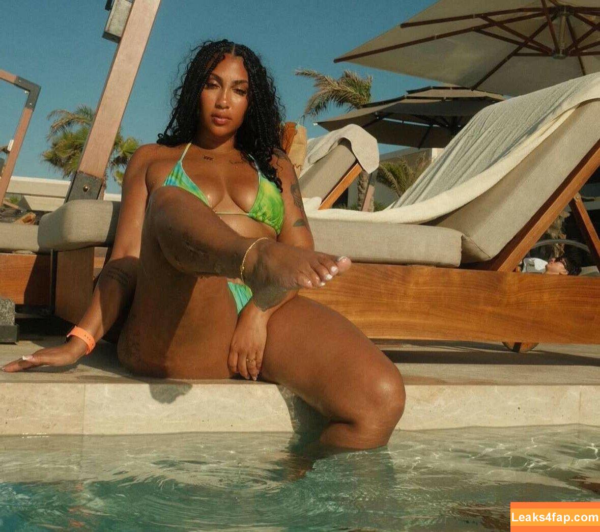 Queen Najia / queennaija leaked photo photo #0027