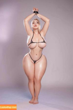 Queenie Chuppy photo #0512