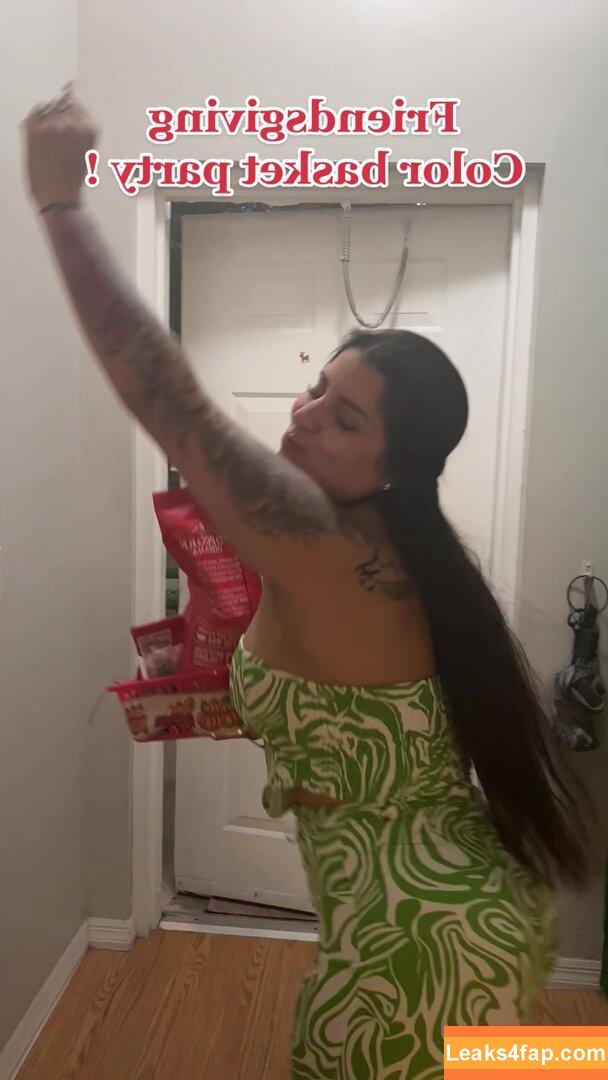 Queenmelmel_ /  leaked photo photo #0002