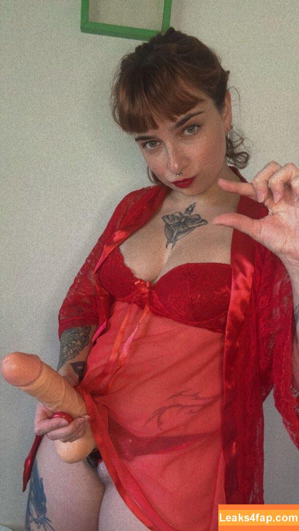 queenscorpiaa /  leaked photo photo #0001