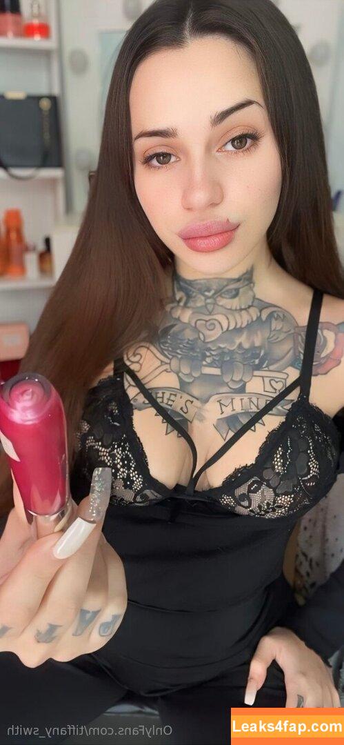 queensoffia / queensoffia.nails leaked photo photo #0001
