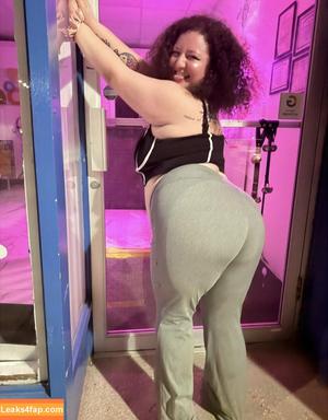 Queentracyxo photo #0001