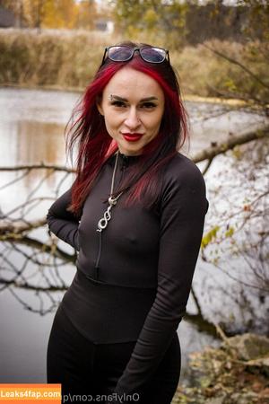 queenvalhalla photo #0003