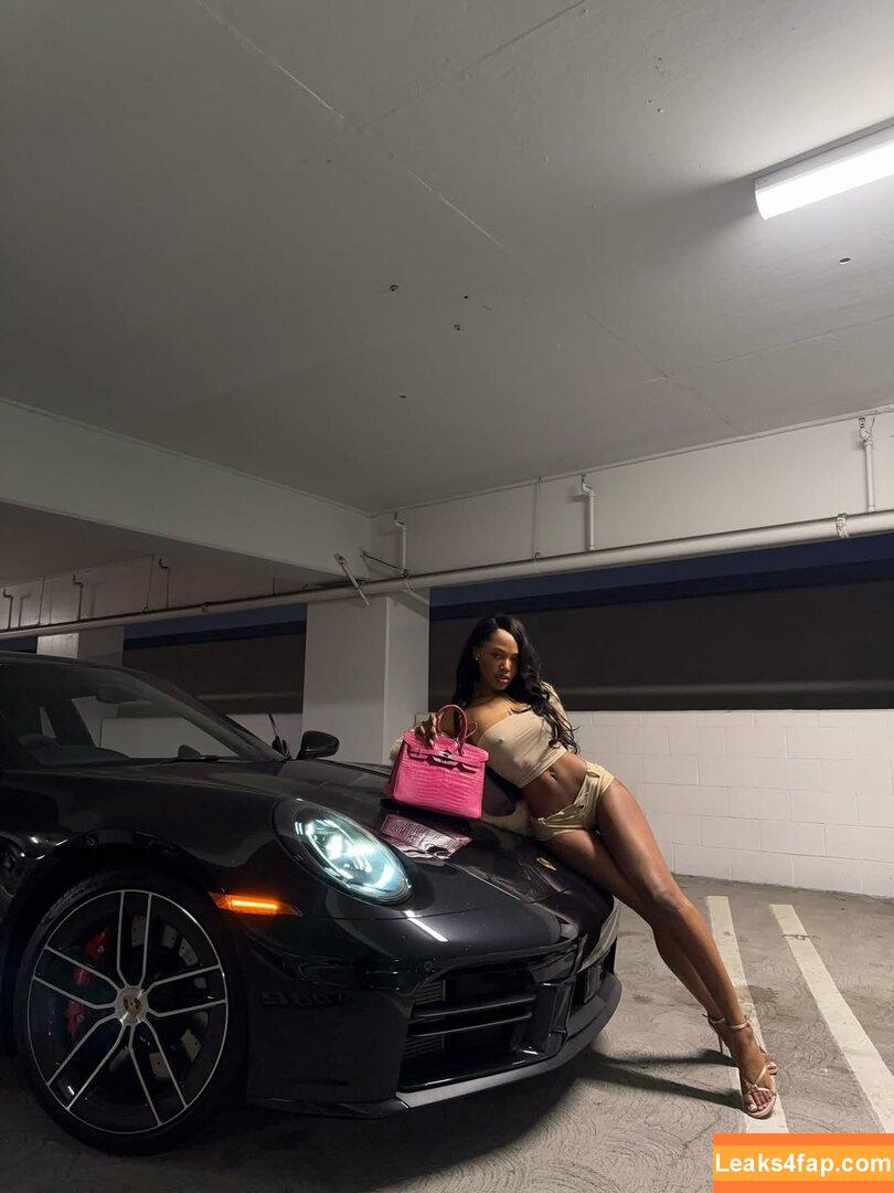 Quenlin Blackwell / quenblackwell / quensfurniturestore leaked photo photo #0206