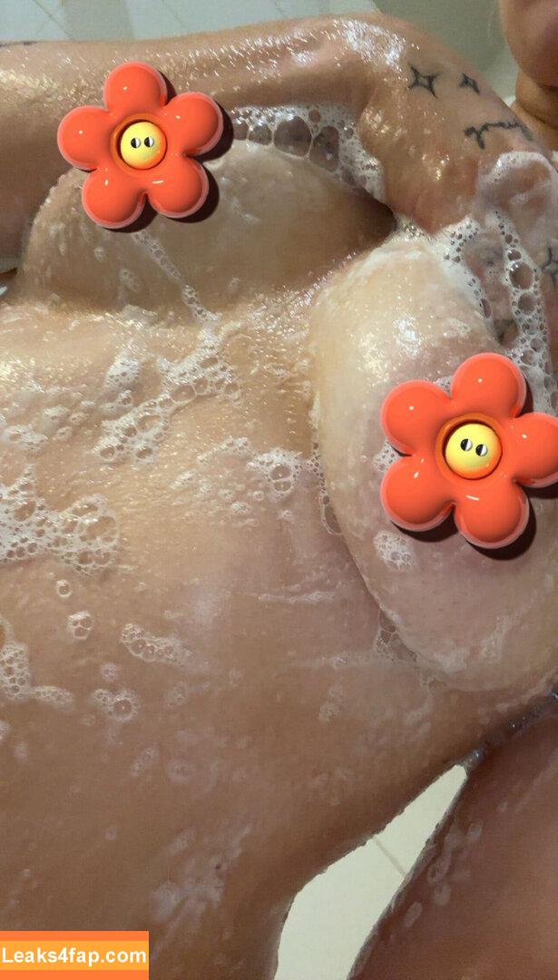 r0zeyy /  leaked photo photo #0001