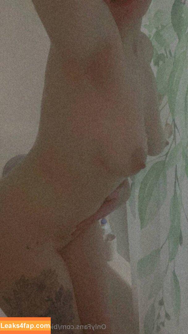 r1skybehaviorx /  leaked photo photo #0014