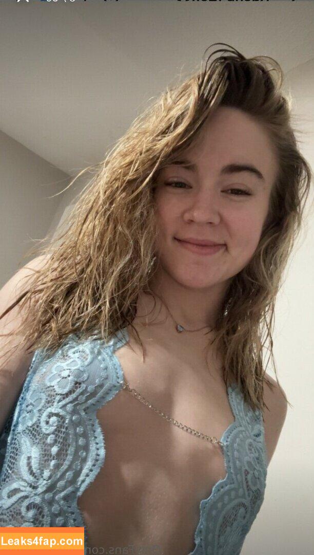 Rachb420x / Rachbear420 / u535068368 leaked photo photo #0021