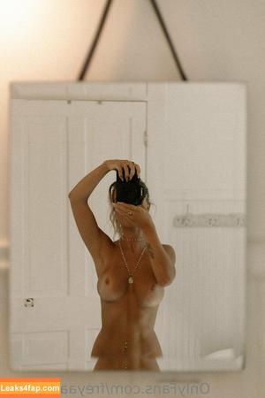 Rachel Anne Rayy photo #0174