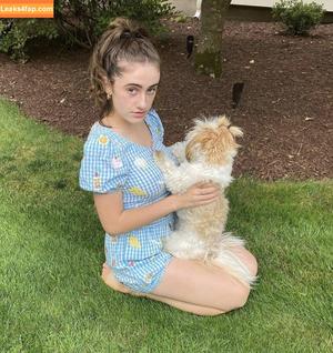 Rachel Anne Sennott фото #0024