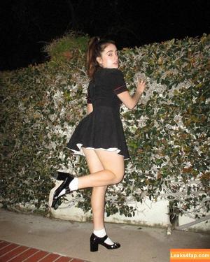 Rachel Anne Sennott фото #0057