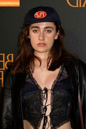 Rachel Anne Sennott фото #0085