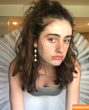 Rachel Anne Sennott фото #0107