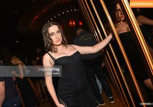 Rachel Anne Sennott фото #0176