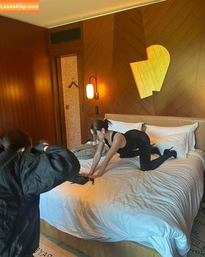 Rachel Anne Sennott фото #0200