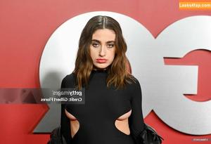 Rachel Anne Sennott фото #0213