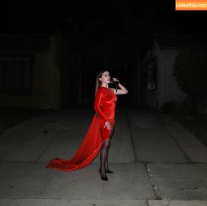 Rachel Anne Sennott фото #0232