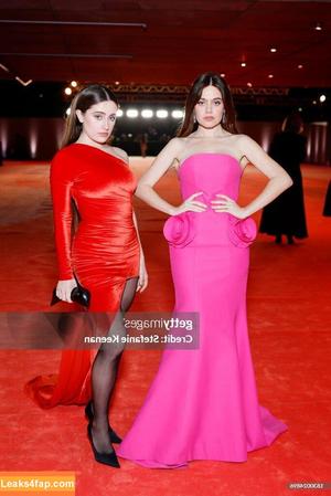 Rachel Anne Sennott фото #0241