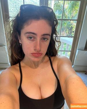 Rachel Anne Sennott фото #0255