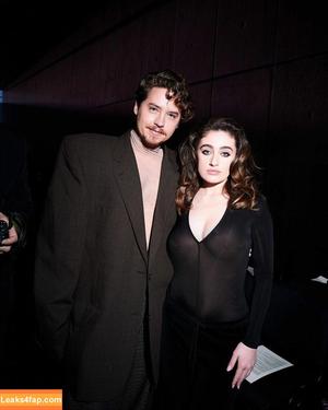 Rachel Anne Sennott фото #0268