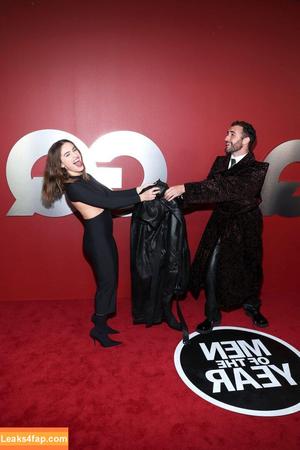 Rachel Anne Sennott фото #0269