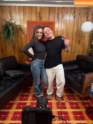 Rachel Anne Sennott photo #0613